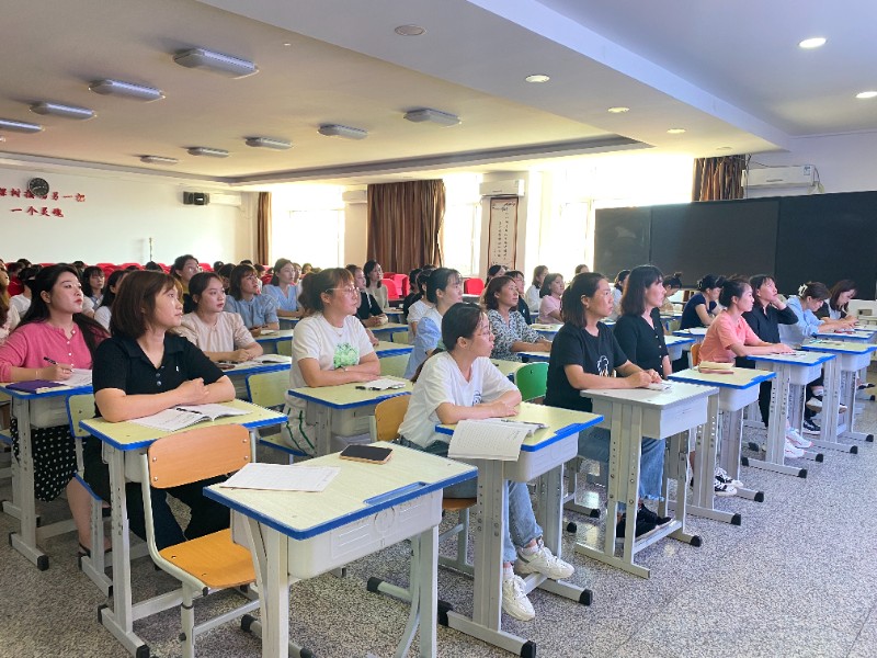 防疫工作培训会 (2).jpg