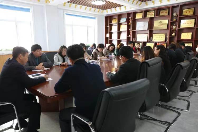 深耕细研踏歌行 以听促教共成长——龙井市教师进修学校深入龙井五中进行教研活动2.jpg