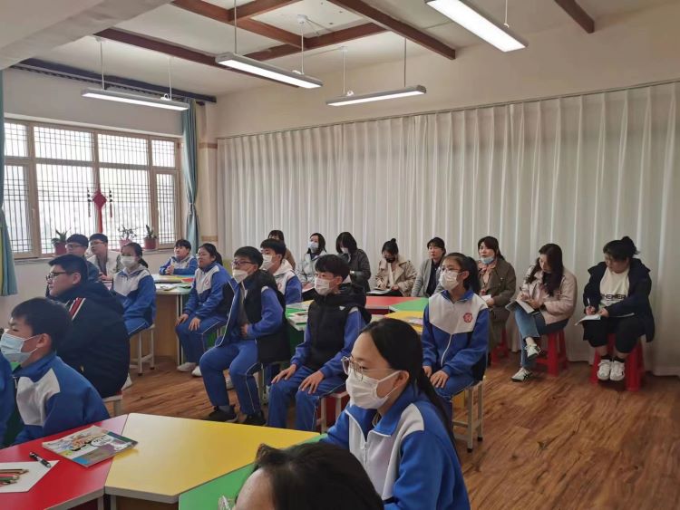 研课磨课,赋能课堂促教师成长4.jpg 研课磨课,赋能课堂促教师成长4.jpg