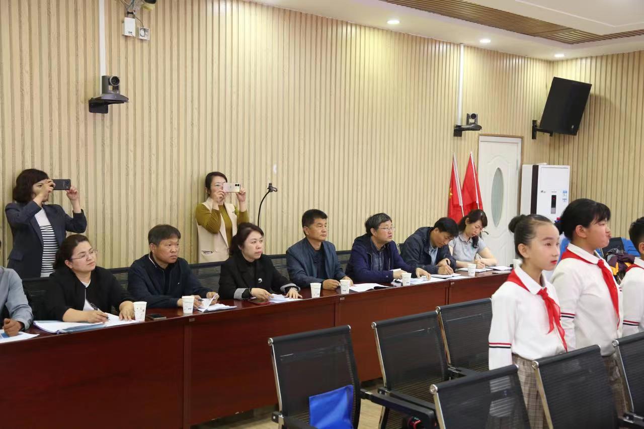 评委.jpg 评委.jpg