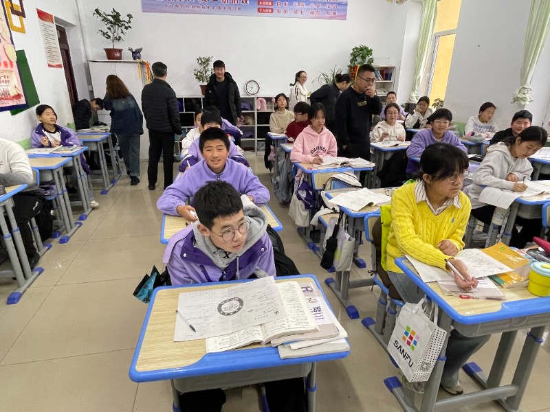 uhytrfd.jpg uhytrfd.jpg