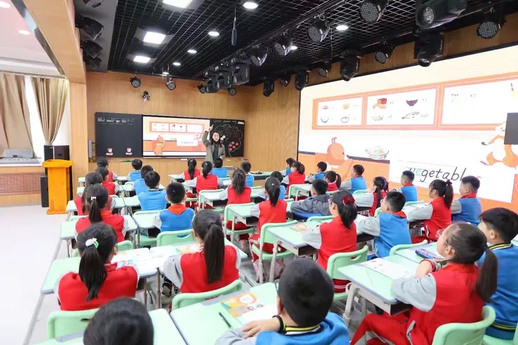宋颜秋的徒弟赵芮老师执教英语 Unit5 Dinner’s ready A learn.jpg