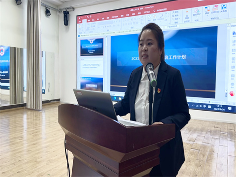 德育副校长金香丹.jpg