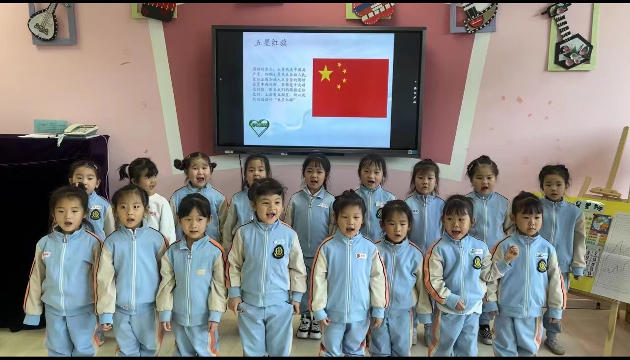 学唱国歌.jpg
