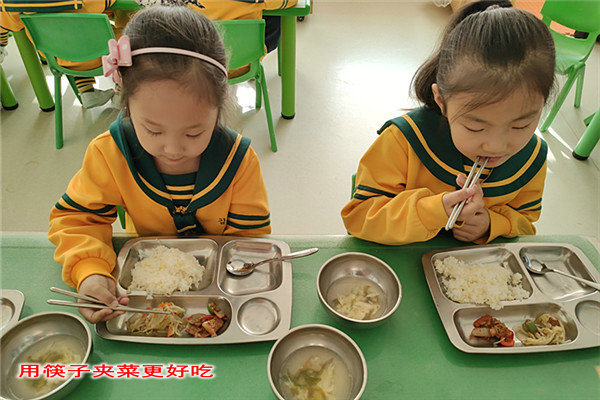 1577328124_3783_12013.jpg 5 用筷子夹菜更好吃.jpg