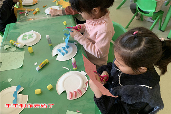 1577430077_1409_21688.jpg 2 手工制作开始了.jpg