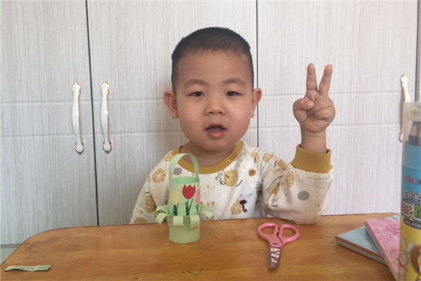 1586909766_8253_35890.jpg 4 漂亮的花篮,做完了.jpg