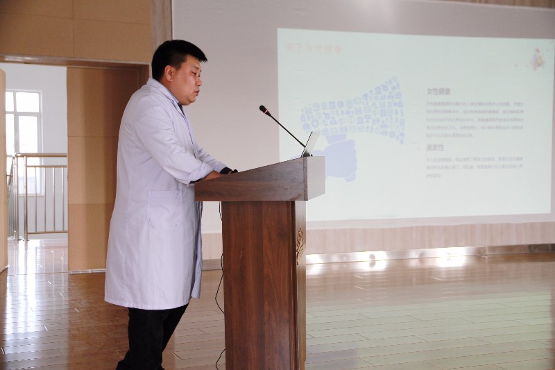 1615197806_471_69639.jpg 讲座照片 (2).jpg