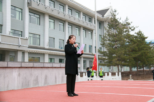 1618211671_1111_92693.jpg 2.大队辅导员崔美善老师主持活动.JPG