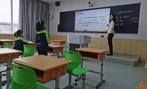 语文教师辛晶善的课_副本.jpg