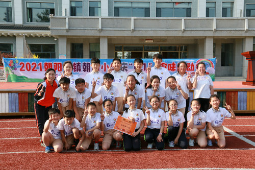 1622596533_7619_73580.jpg 5.6年1班团体照.JPG