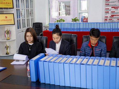 信息技术新任教师展示研讨 5_副本.jpg