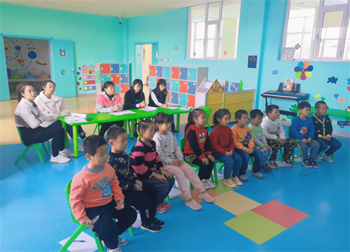 1636685143_5801_73148.jpg 听课.jpg