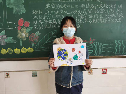 “弘扬科学家精神 勇担新时代使命”石岘第一小学学习朴世龙院士活动_副本.jpg