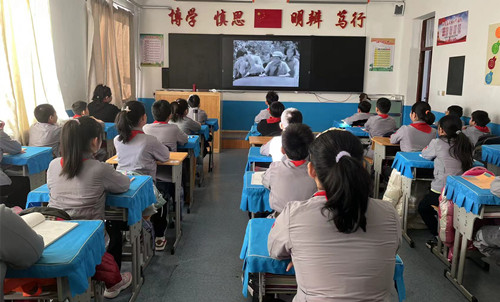 b835cadaf1ca20cb609f4414a5cde7c_副本.jpg