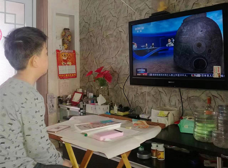 弘扬航天精神 激发爱国热情 (1)_副本.jpg