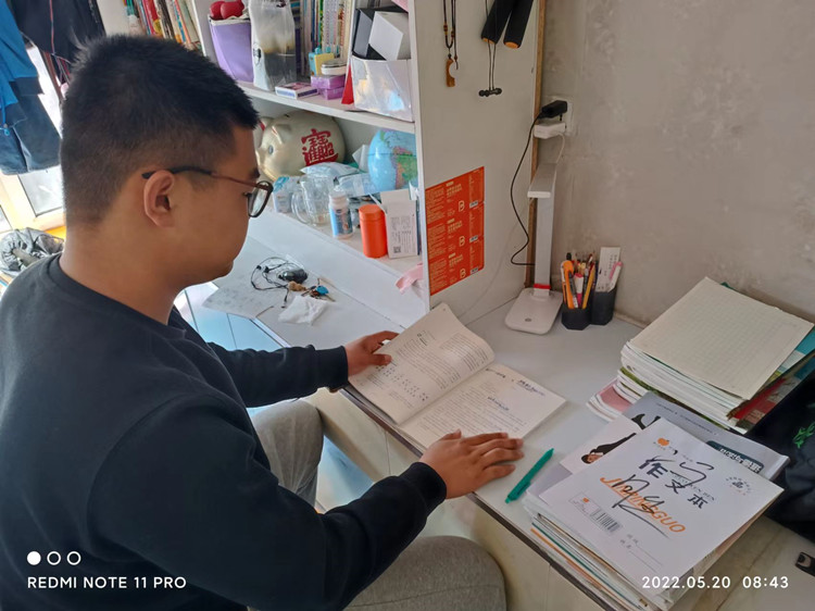 学生学习资源充足_副本.jpg