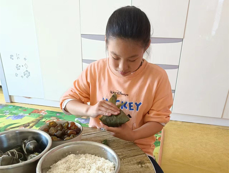 包粽子_副本.jpg