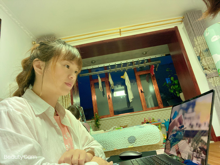 观看专题片_副本.jpg
