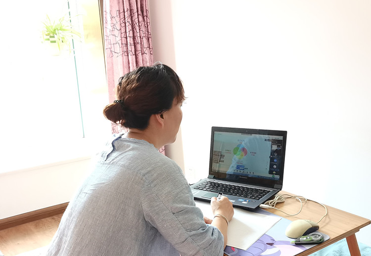 学习新课标 明确新方向 语文新课标学习02_副本.jpg