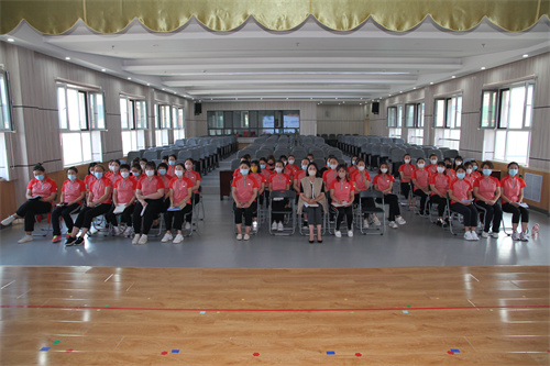 第四段 提“保教质量”-7月20日下午，幼儿园全体一线教师围绕“优化半日活动 (2).JPG