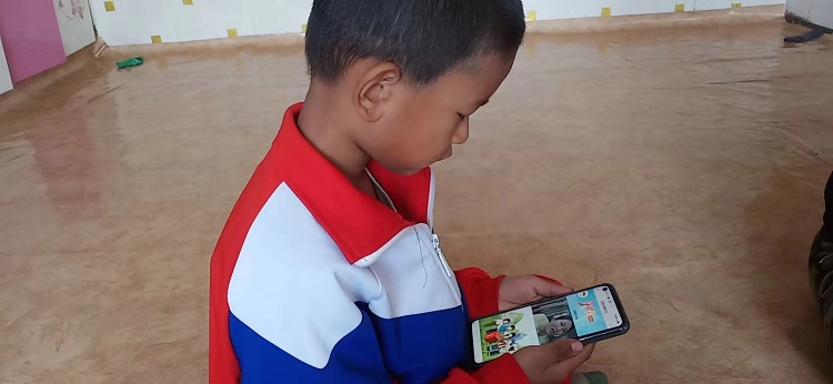 学生线上学习开展防灾减灾安全知识  (1).jpg