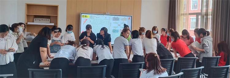 龙井市学前骨干工作室开展承担全市幼儿园教师培训1_.jpg