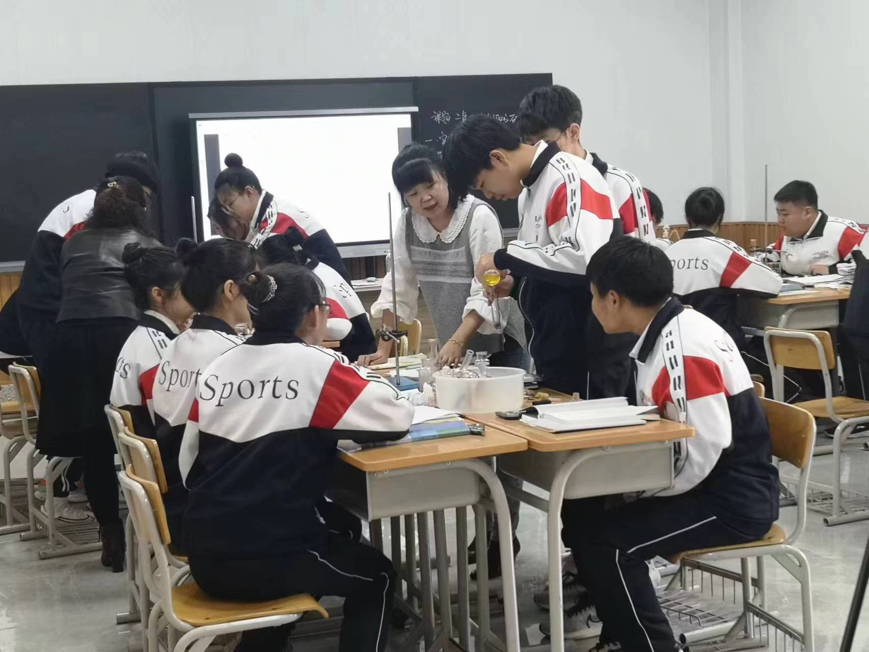 聚焦核心素养 展现化学之美4.jpg