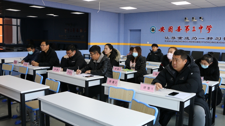 1668752446_6151_60981.jpg 评委 (2).JPG