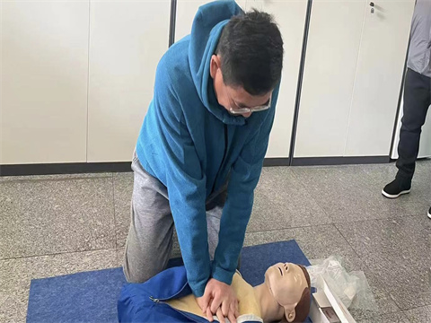 1677819303_2318_98261.jpg 2023.3.2中国工农红军珲春红军小学:关爱生命 “救”在身边.jpg