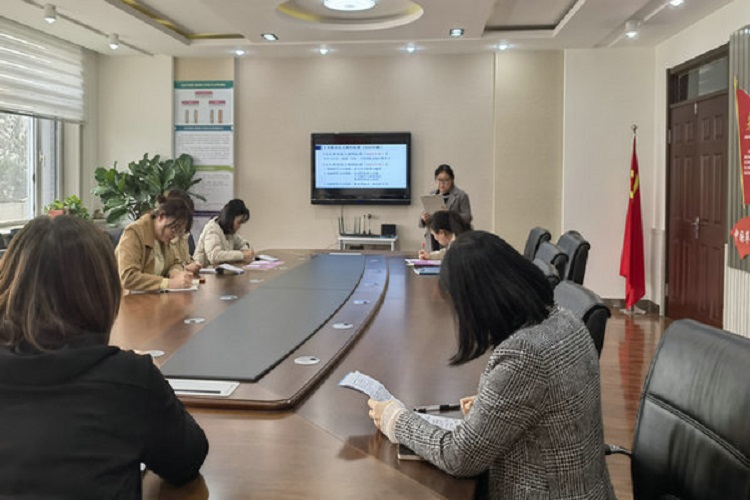 1680827375_7295_40631.jpg 2.课后研讨.JPG