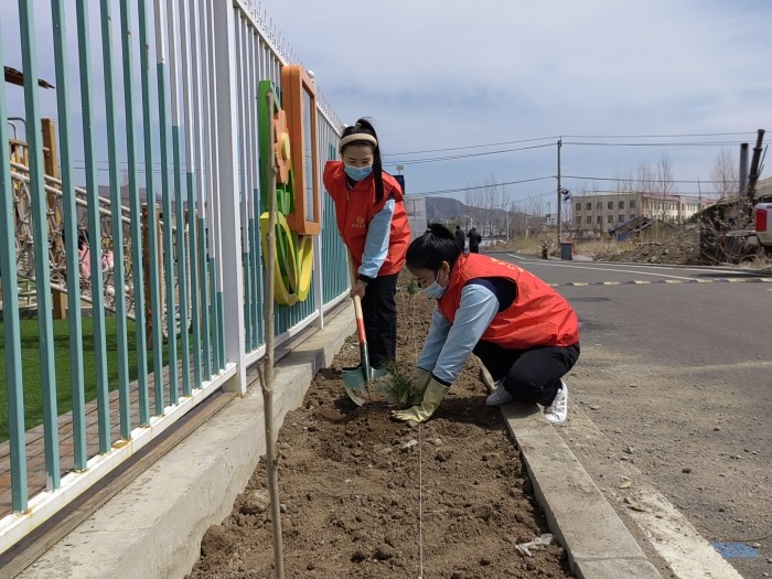 植树活动3.jpg