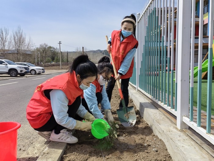 植树活动1.jpg