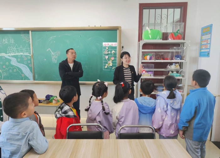 1683687184_7146_10341.jpg 参观2.jpg