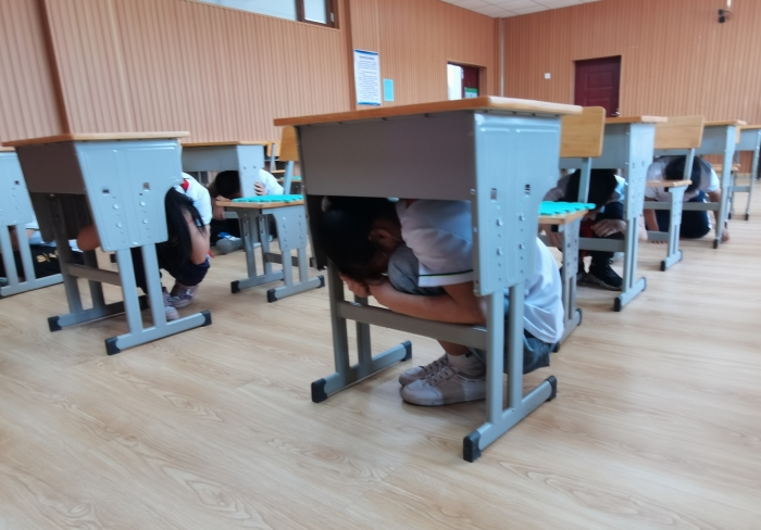 “生命教育 救在身边”红十字博爱周系列教育活动 (5)的副本.jpg