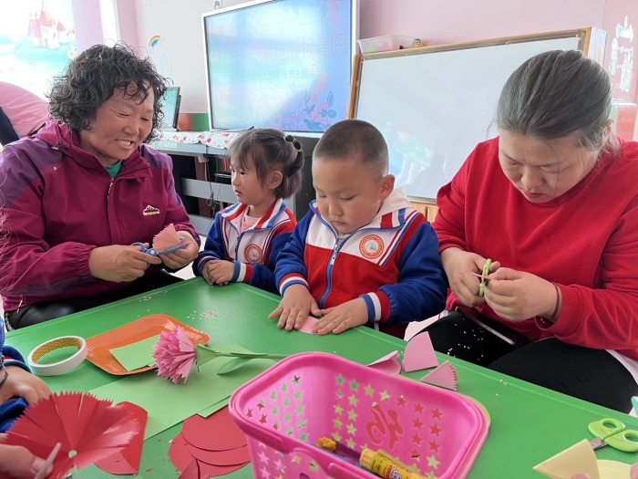 1683860955_208_18128.jpg 亲子手工制作.jpg