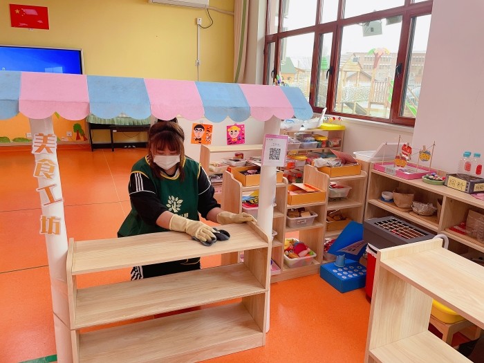 用心打扫 用情守护 (1).jpg