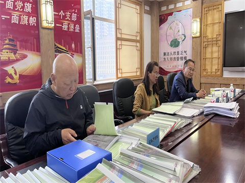 中国工农红军珲春红军小学：6月8日：专家引领明方向 课题研究促提升 (8).jpg
