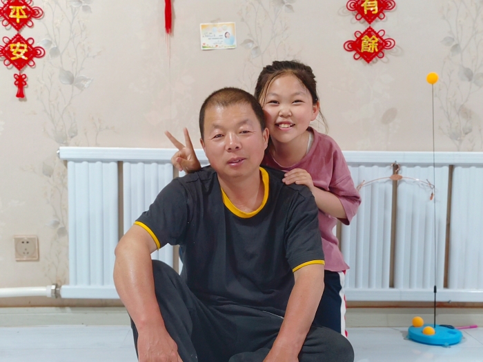 “父爱如山 感恩相伴”父亲节感恩教育主题活动 (1).jpg