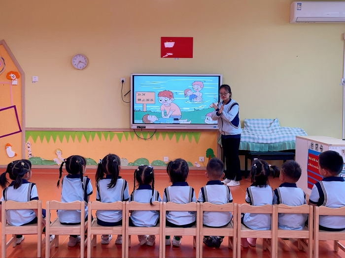 预防溺水铸防线 珍爱生命保平安 (2).jpg