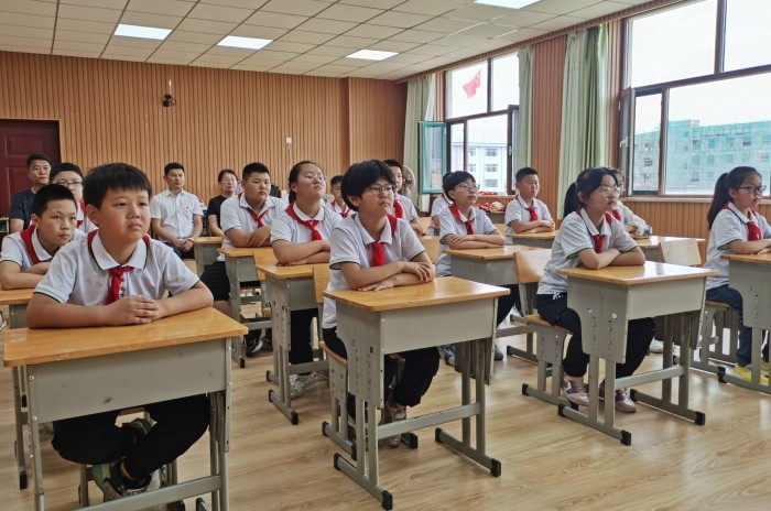 ”迎七一红色观影活动 (1).jpg