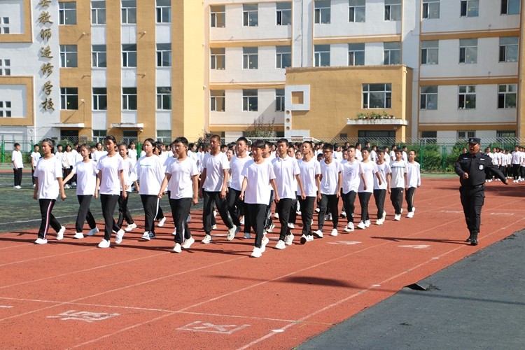 1693962817_6989_40357.jpg IMG_5932.JPG