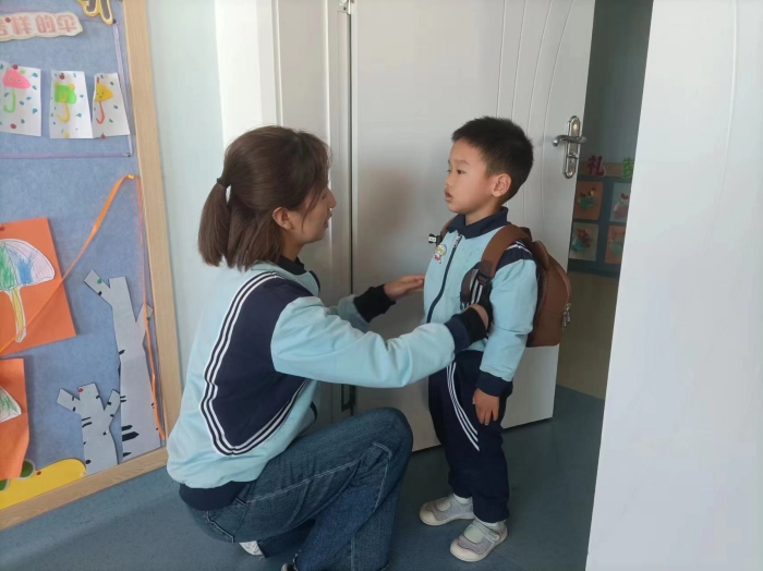 五工幼儿园开展“严禁管制刀具等危险物品进校园”安全排查和教育活动 (2).jpg