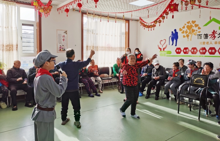国门红军小学“弘扬雷锋精神 践行传统美德”学雷锋志愿服务活动 (3).jpg