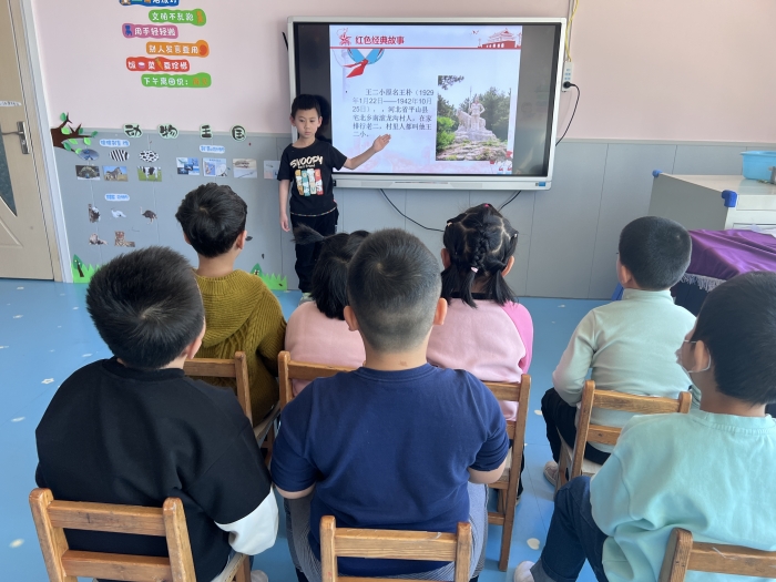 幼儿讲故事 (2).jpg