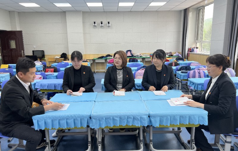 “以学铸魂 崇廉尚德”510思廉日主题党日活动 (3).jpg