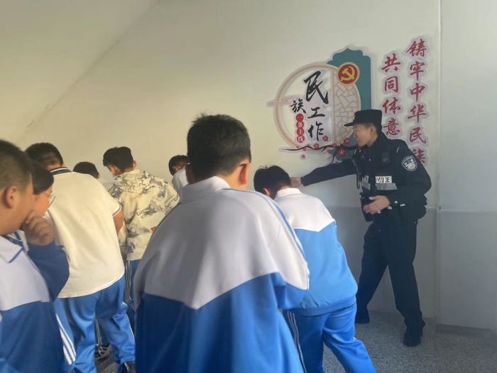 1728978172_2463_74036.jpg 8adb5794a84c95b3d04f1533bd567c4.jpg