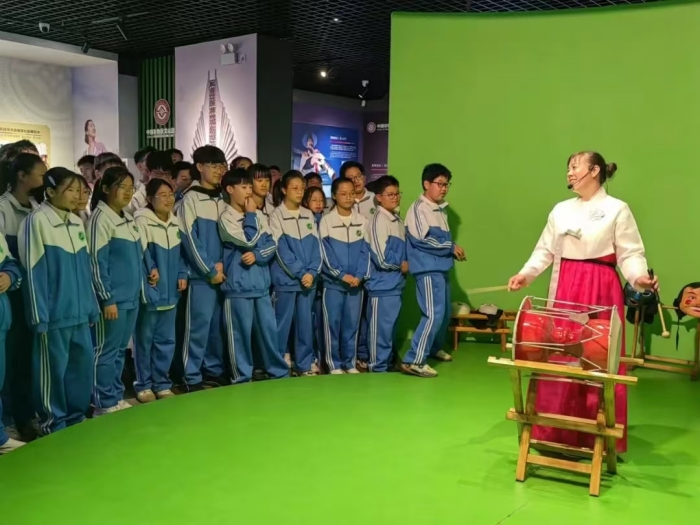 1729148713_5296_14651.jpg ec9b1bec83f63626f02b9e04db842c3.jpg