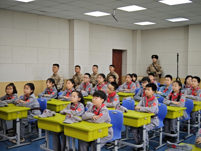 1740988045_0644_53050.jpg “传承红色基因 弘扬雷锋精神” (3).jpg