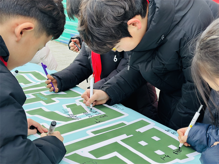 1741060927_8805_50672.jpg 各班代表签字.jpg